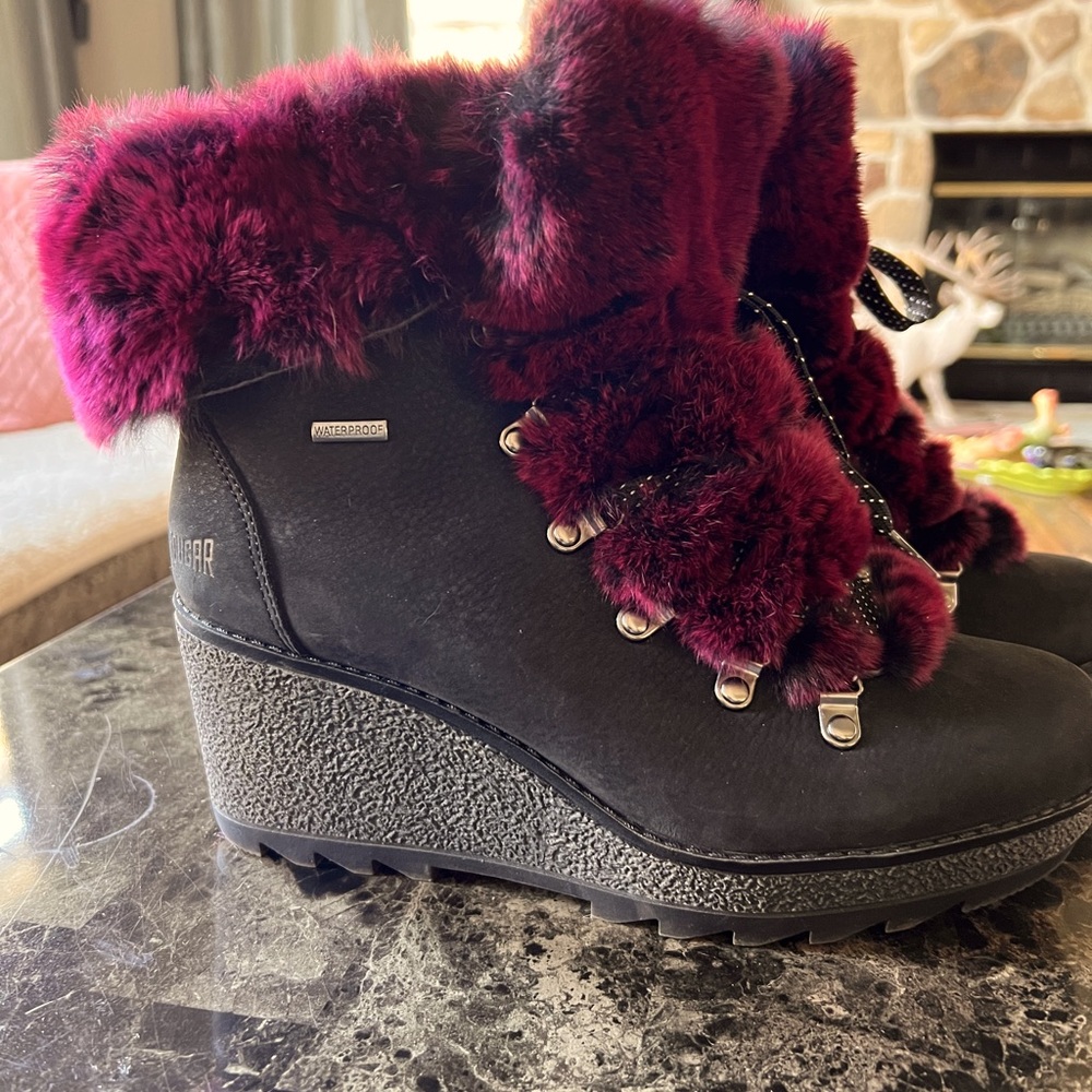 Cougar Lace Up Leather Boots Aubergine Fur
